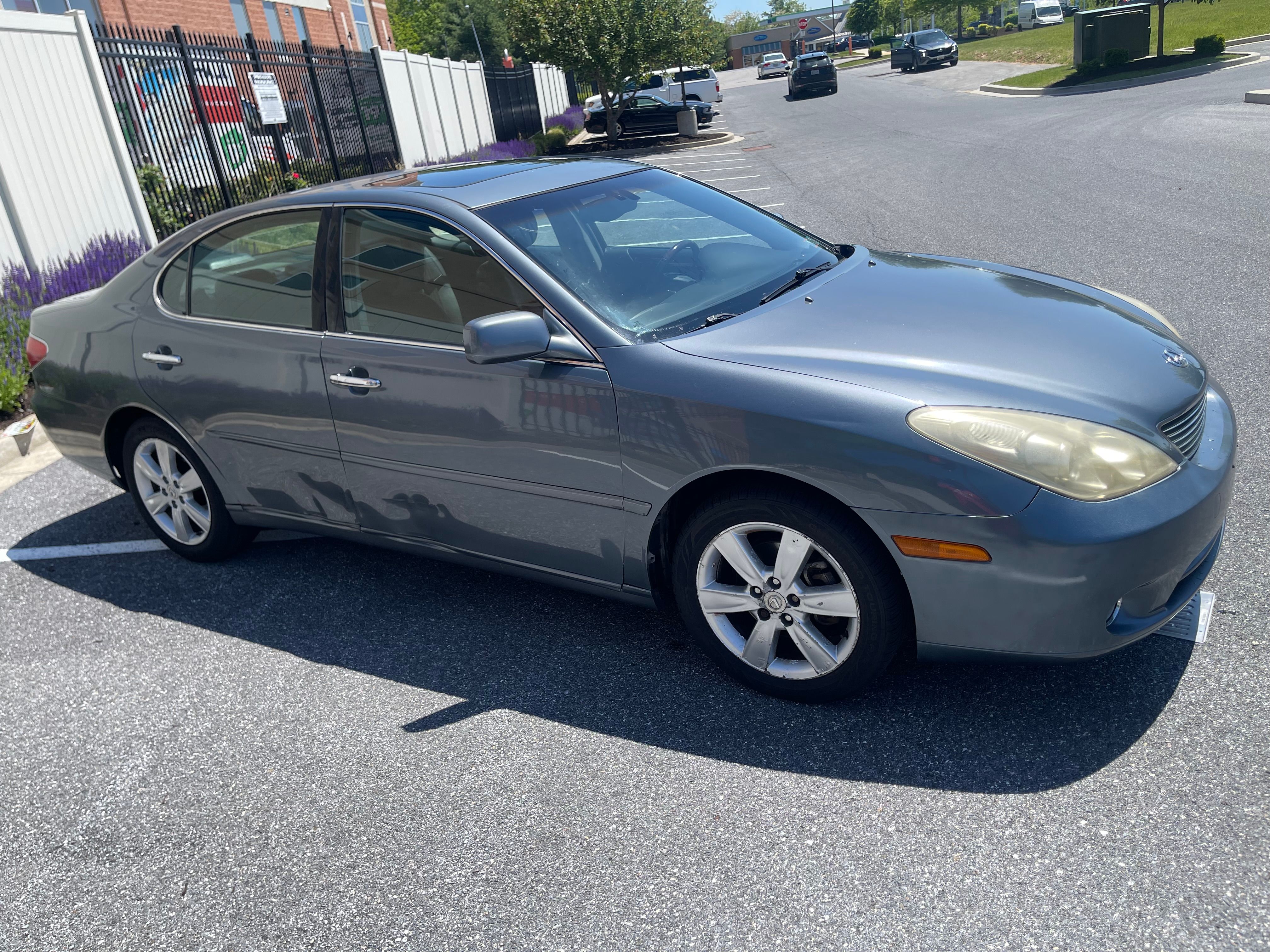 Used 2005 Lexus ES 330 FWD image 5