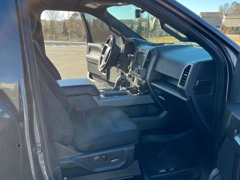 Used 2018 Ford F150 XLT w/ Equipment Group 302A Luxury image 9