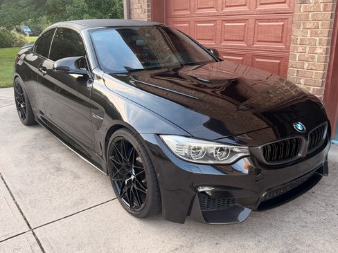 Used 2015 BMW M4 Convertible RWD image 6