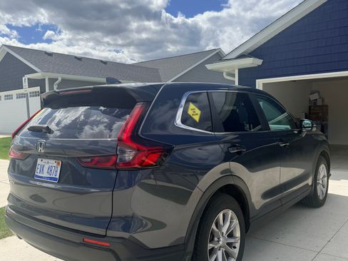 Used 2024 Honda CR-V EX-L image 9