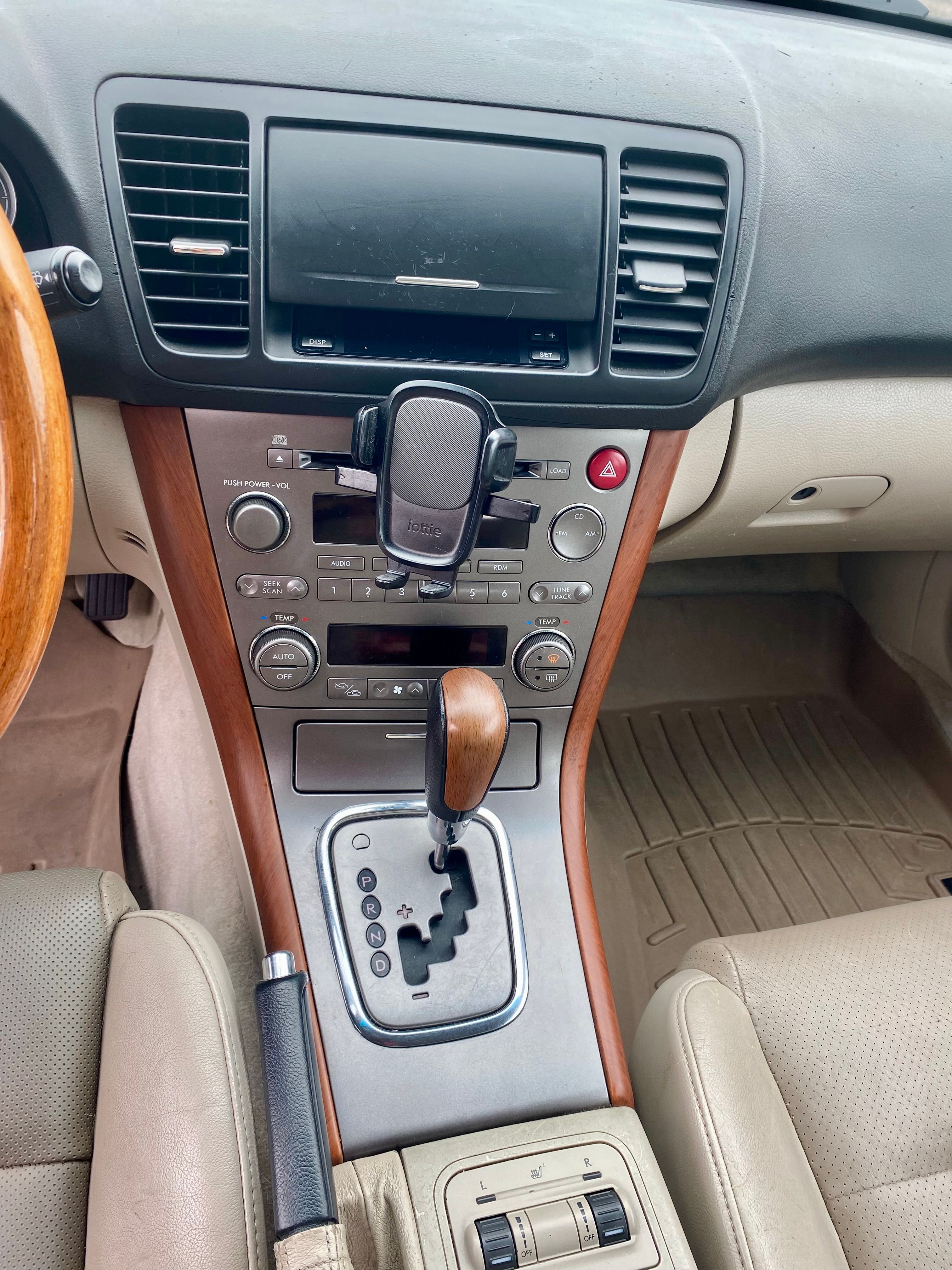 Used 2006 Subaru Outback 3.0R L.L. Bean AWD/4WD image 6