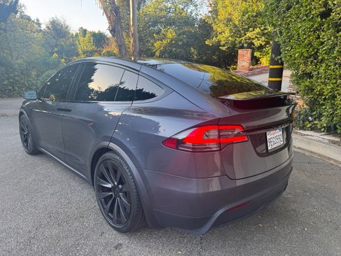 Used 2022 Tesla Model X AWD/4WD image 5