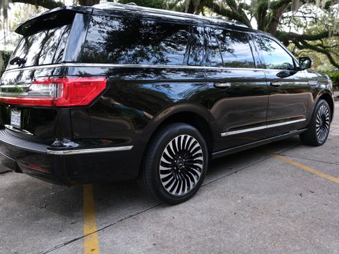 Used 2019 Lincoln Navigator L Black Label w/ Cargo Package image 4
