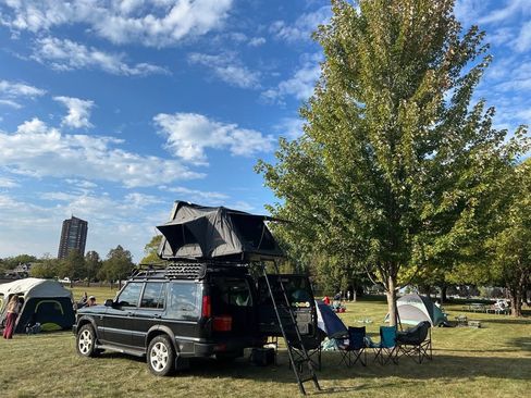 Used 2004 Land Rover Discovery SE7 image 4