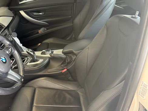 Used 2014 BMW 335i xDrive Sedan AWD/4WD image 4