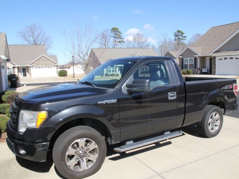 Used 2014 Ford F150 STX w/ Equipment Group 201A Mid image 2