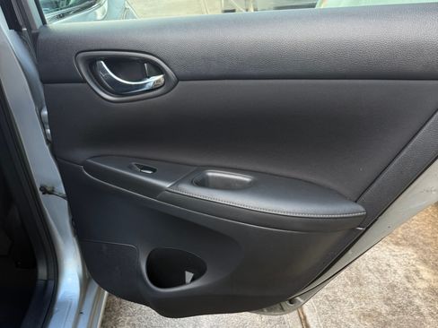 Used 2019 Nissan Sentra S FWD image 19