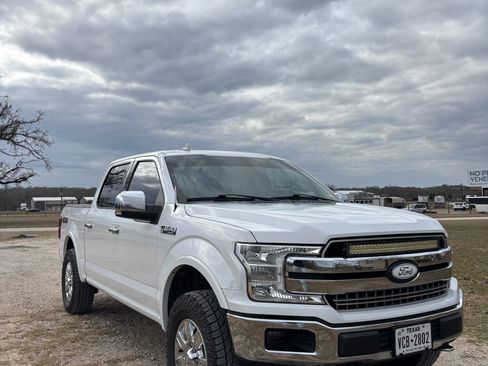 Used 2018 Ford F150 Lariat image 6