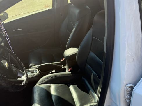 Used 2013 Chevrolet Cruze LT FWD image 5