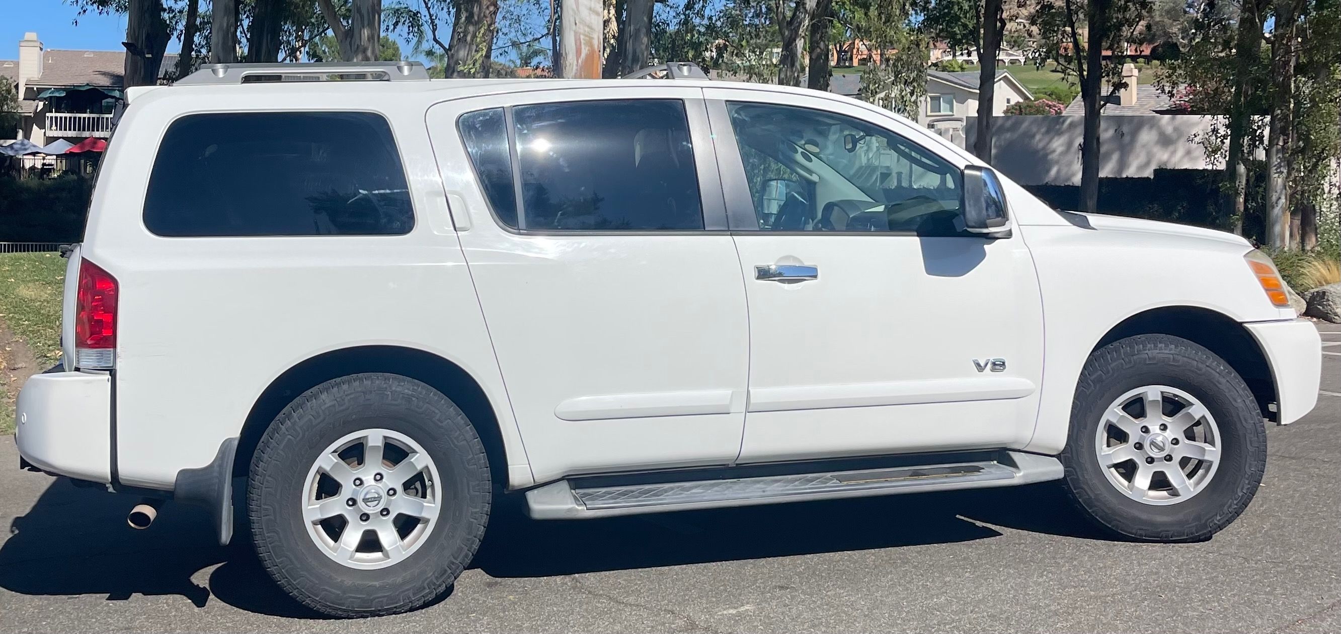 Used 2005 Nissan Armada SE Off-Road w/ (T01) Tow Pkg AWD/4WD image 5