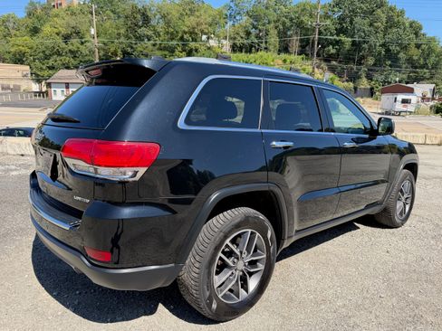 Used 2018 Jeep Grand Cherokee Limited AWD/4WD image 5