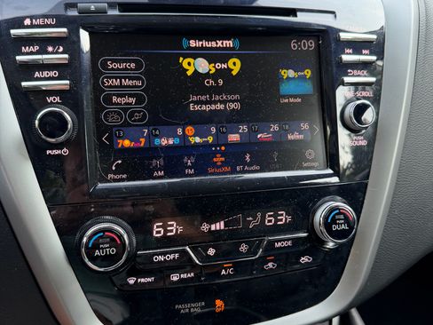 Used 2019 Nissan Murano SL w/ SL Technology Package FWD image 8