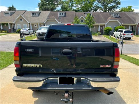 Used 2007 GMC Sierra 2500 SLT w/ Onstar Plus Package AWD/4WD image 24