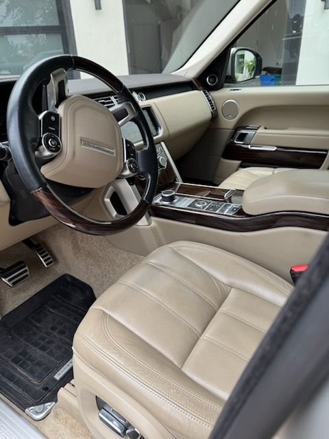 Used 2015 Land Rover Range Rover Supercharged AWD/4WD image 6