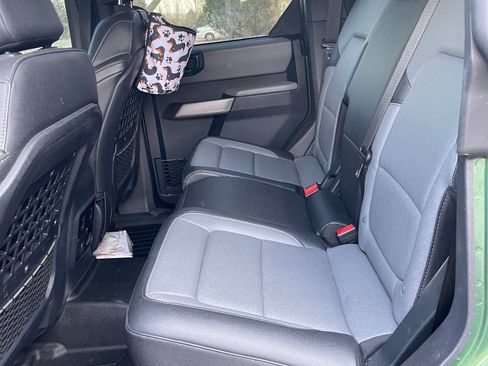 Used 2023 Ford Bronco Everglades image 9