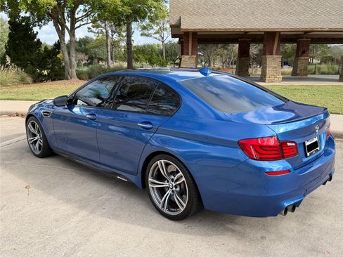 Used 2013 BMW M5 image 12
