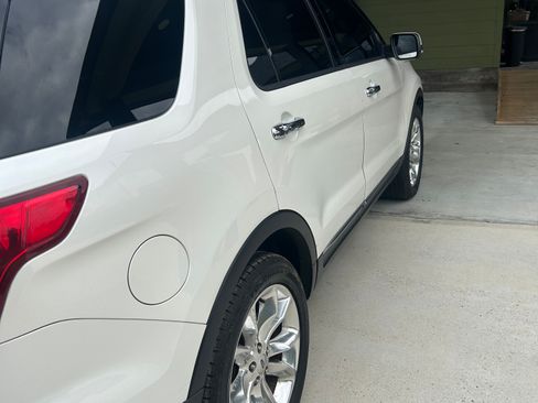 Used 2015 Ford Explorer Limited w/ Equipment Group 301A FWD image 18