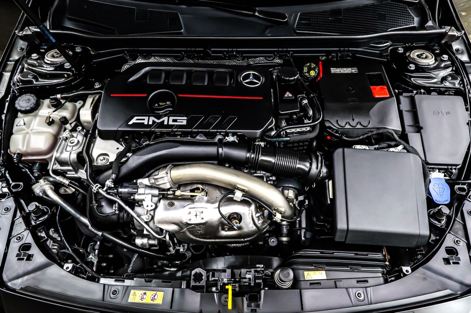 Used 2021 Mercedes-Benz A 35 AMG 4MATIC image 17