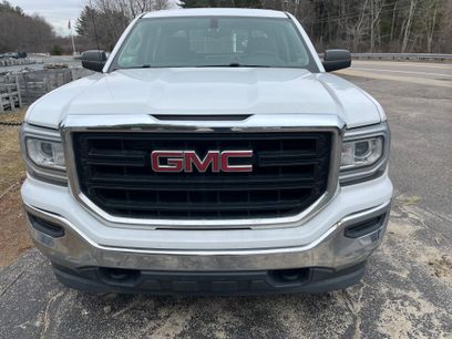 Used 2018 GMC Sierra 1500 4x4 Crew Cab w/ Sierra Convenience Package