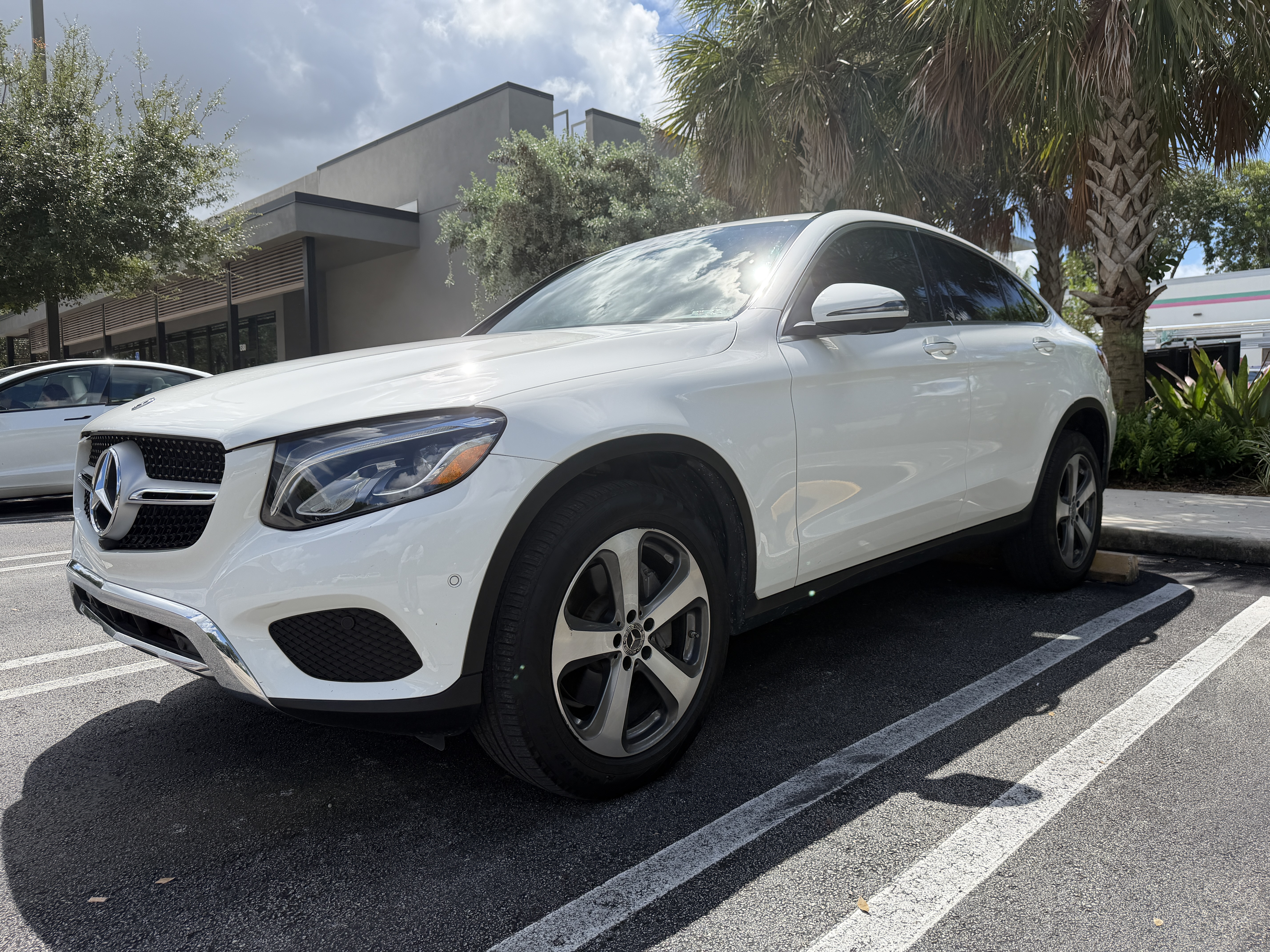 Used 2019 Mercedes-Benz GLC 300 4MATIC Coupe image 12