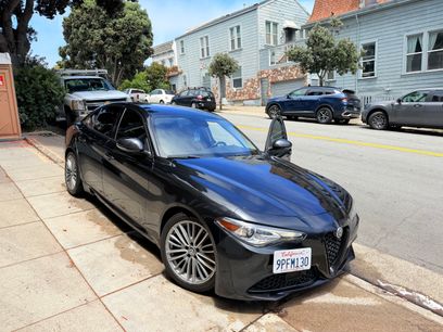 Used 2018 Alfa Romeo Giulia Ti w/ Quick Order Package 22Z Lusso