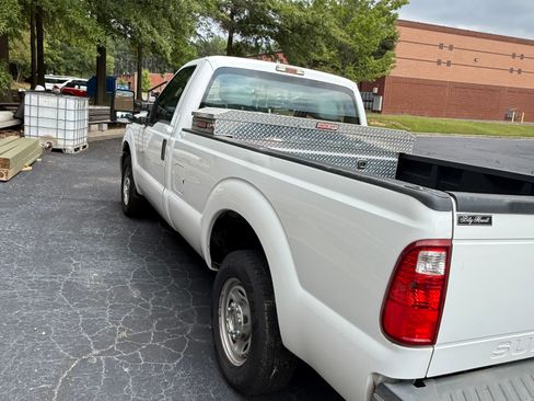 Used 2015 Ford F250 XL w/ XL Value Package RWD image 6