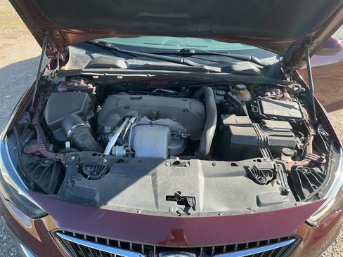 Used 2019 Buick Regal Preferred w/ Driver Confidence Package I image 14