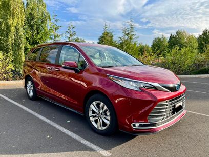Used 2024 Toyota Sienna Limited