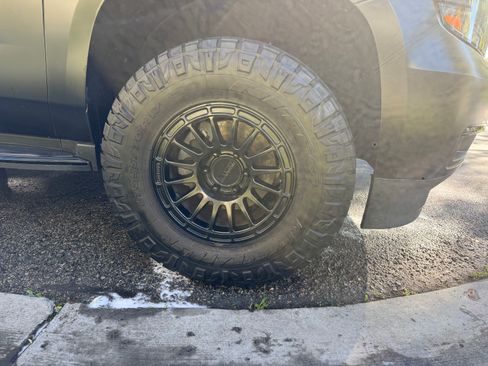 Used 2019 Chevrolet Tahoe LT image 5