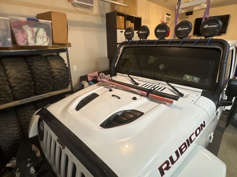 Used 2013 Jeep Wrangler Unlimited Rubicon image 12