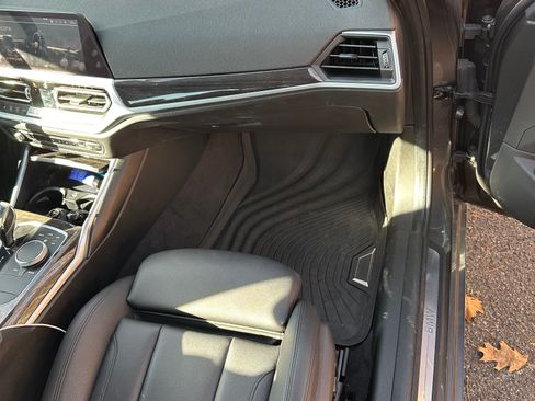 Used 2019 BMW 330i xDrive Sedan w/ Premium Package image 15