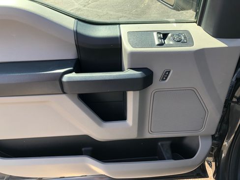 Used 2020 Ford F150 XL w/ Equipment Group 101A Mid RWD image 22