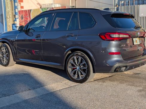 Used 2022 BMW X5 xDrive45e w/ M Sport Package image 11