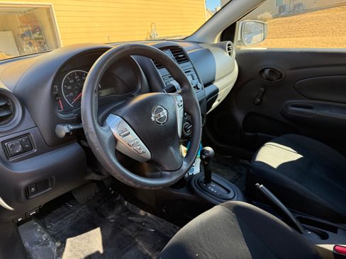 Used 2018 Nissan Versa S Plus image 4