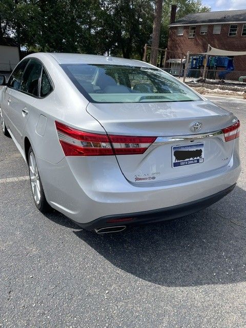 Used 2013 Toyota Avalon XLE Touring FWD image 5