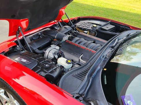 Used 2002 Chevrolet Corvette Convertible w/ Preferred Equipment Group1 image 4