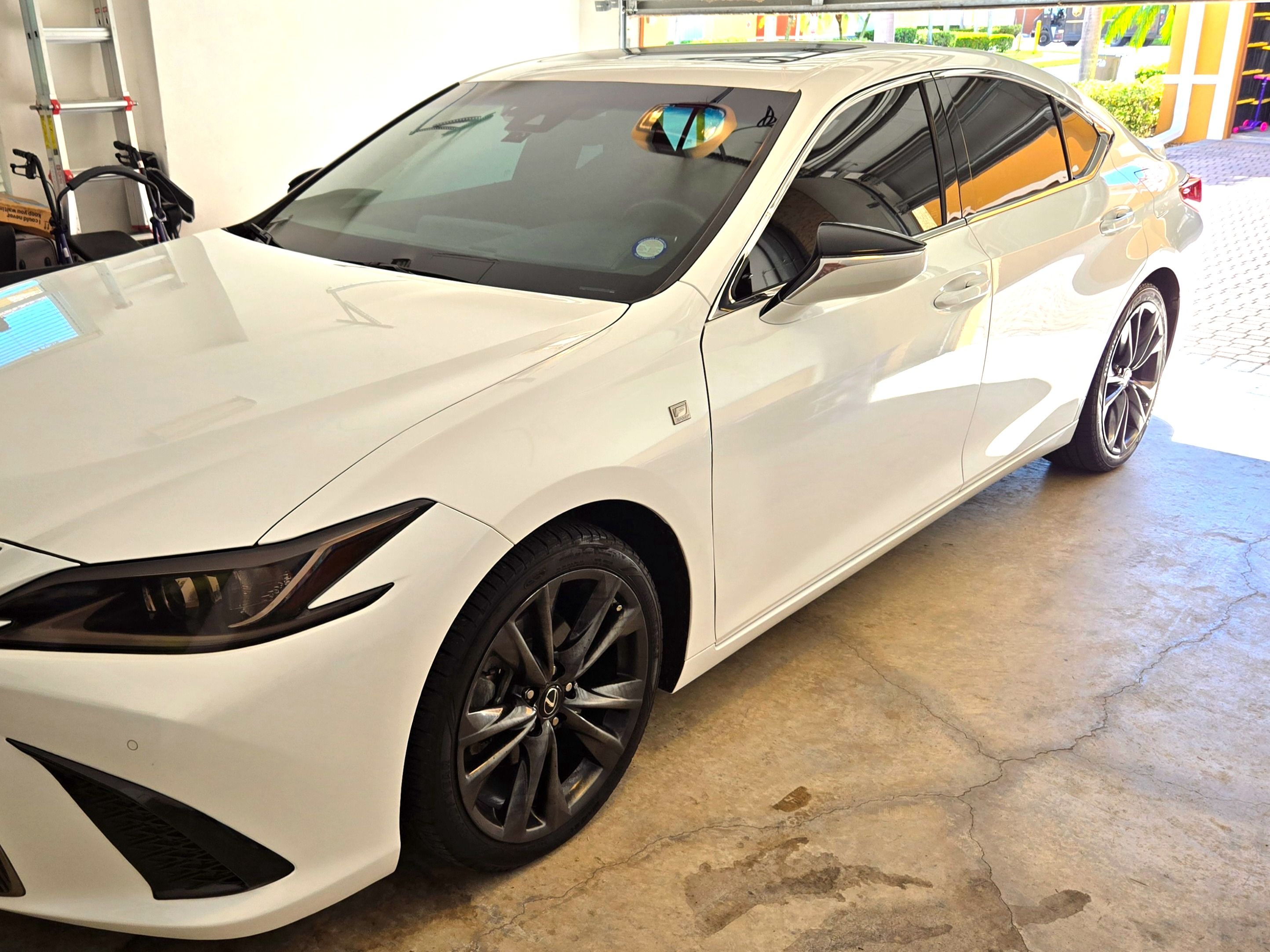 Used 2019 Lexus ES 350 F Sport w/ Accessory Package 2 FWD image 5