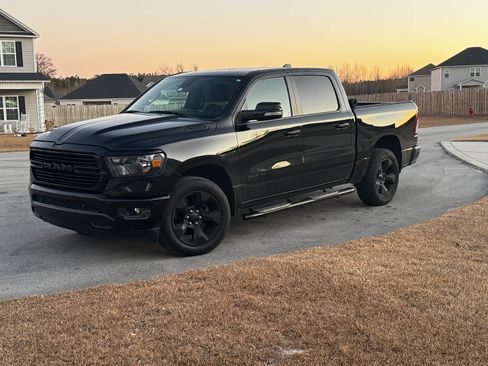 Used 2019 RAM 1500 Big Horn image 1