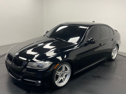 Used 2011 BMW 335i Sedan RWD image 2