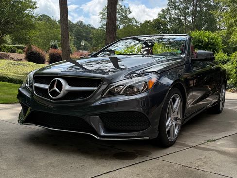Used 2015 Mercedes-Benz E 550 Cabriolet image 6