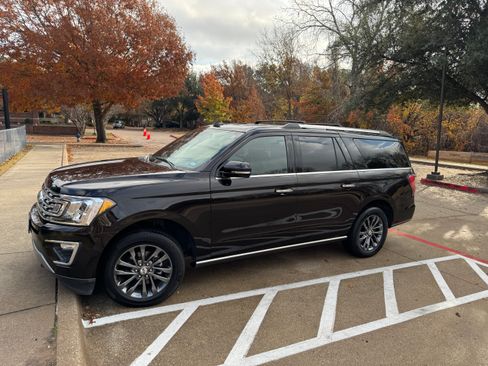 Used 2021 Ford Expedition Max Limited image 1