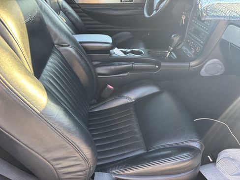 Used 2004 Ford Thunderbird image 8