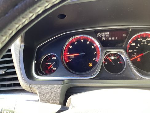 Used 2013 GMC Acadia SLT image 2