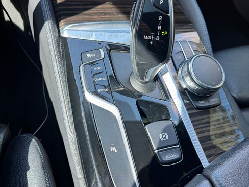 Used 2017 BMW 540i 540i Sedan 4D image 10