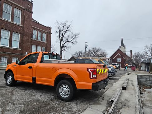 Used 2017 Ford F150 XL w/ Equipment Group 101A Mid image 8