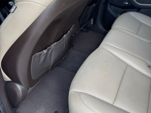 Used 2014 Hyundai Santa Fe Sport w/ Technology Package 04 image 24