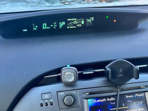 Used 2014 Toyota Prius Two image 12