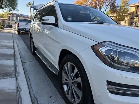Used 2014 Mercedes-Benz GL 450 4MATIC image 8