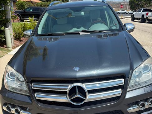 Used 2010 Mercedes-Benz GL 450 4MATIC image 2