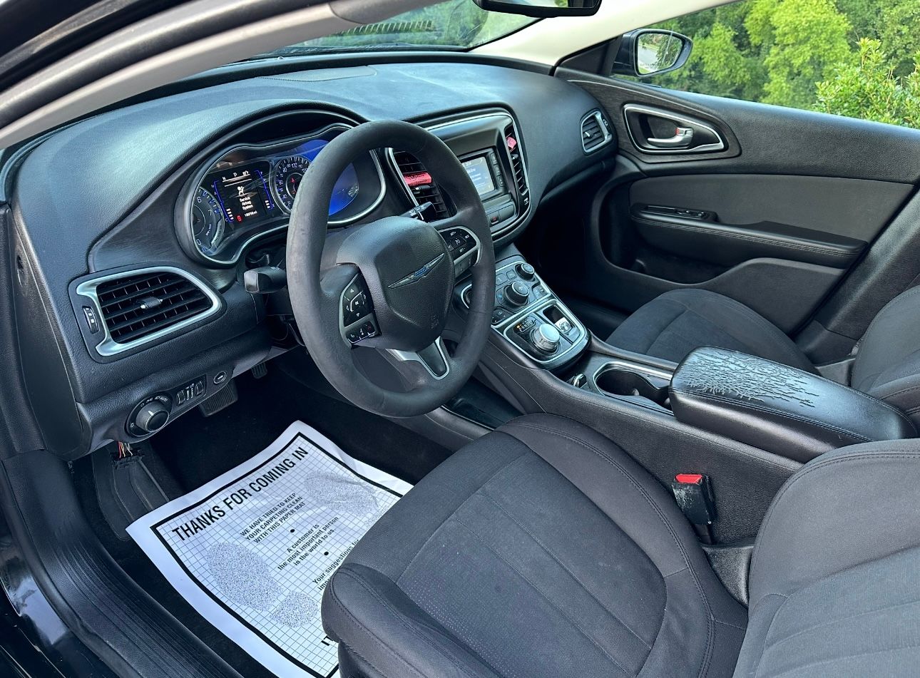 Used 2015 Chrysler 200 S FWD image 6